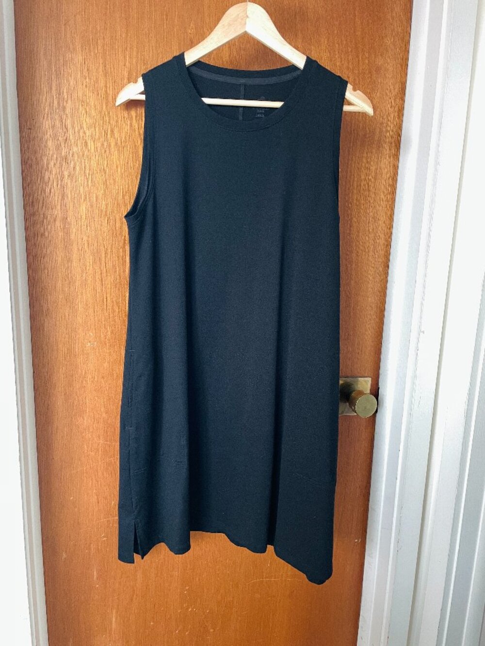 Woolx Black Clara Sleeveless Merino Wool Dress size L